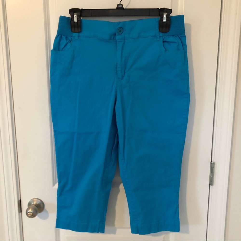 Koret Bright Turquoise Capris